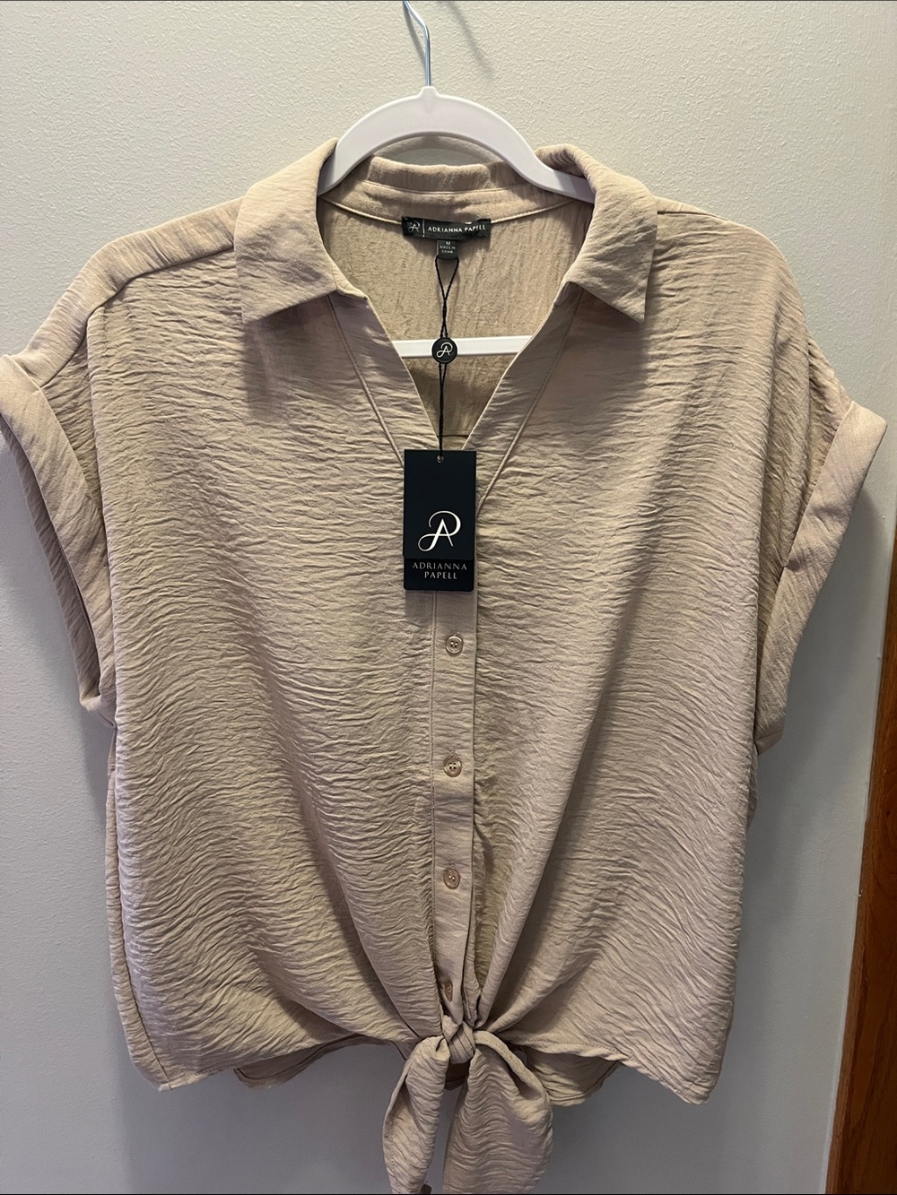 Adrianna Papell Beige Tie-Front Short Sleeve Button-Down Blouse